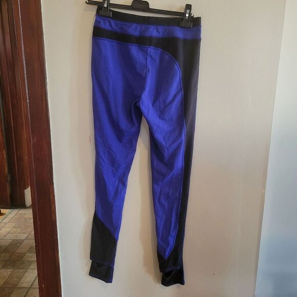 Free People Movement Blue Leggings with a half sock Size Small - Picture 2 of 8